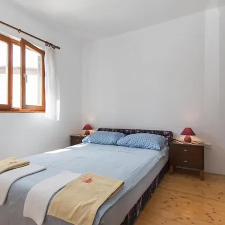Mit Privatpool Fuer 6 Personen Ca 75 Qm In Pula-fondole, Istrien Istrische Riviera