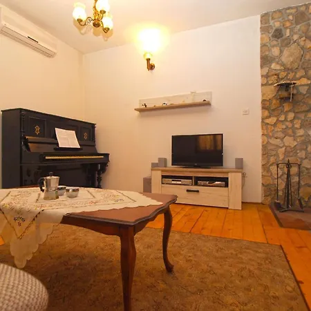 Vikendica Mit Privatpool Fuer 6 Personen Ca 75 Qm In Pula-fondole, Istrien Istrische Riviera Valbandon